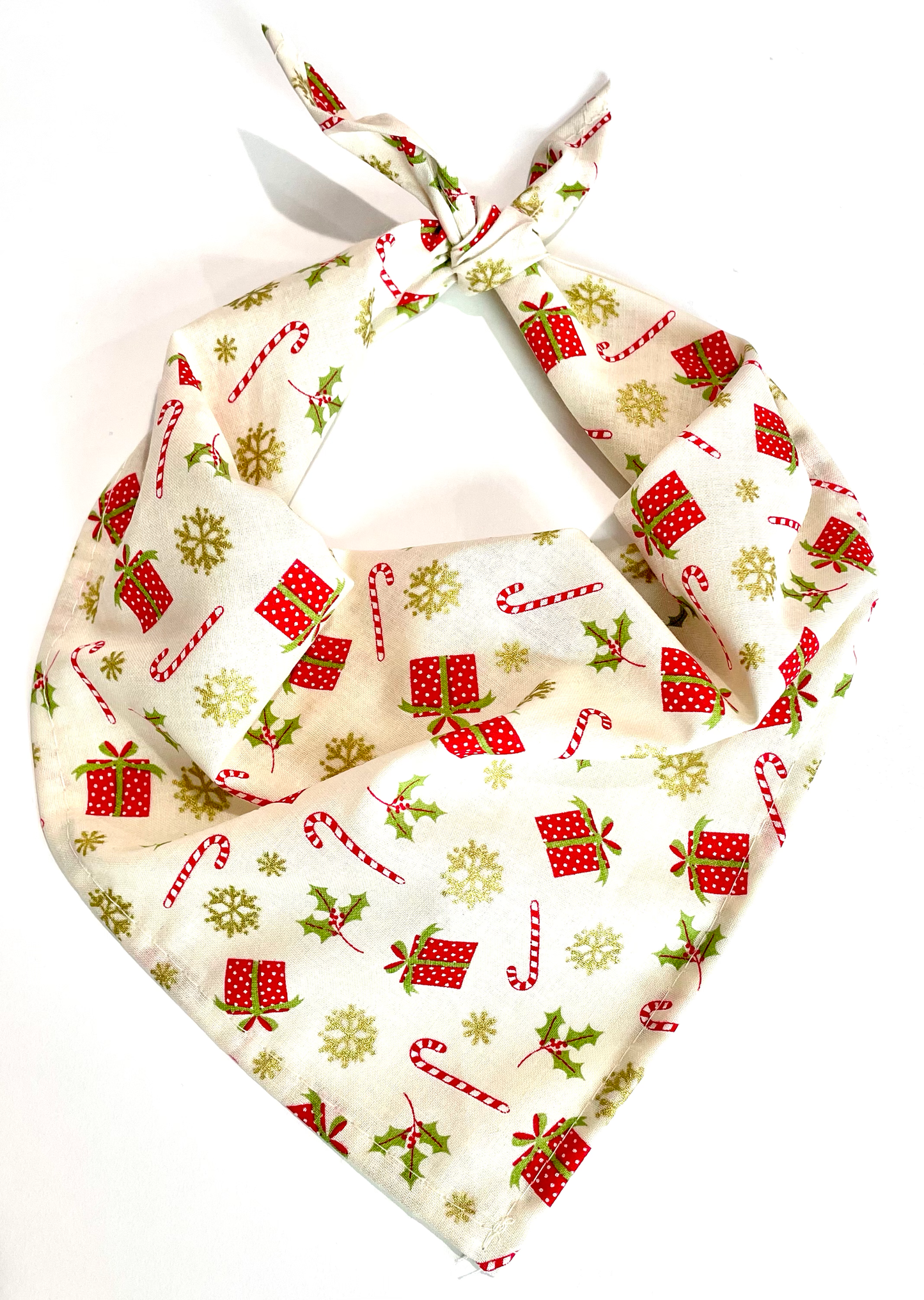 Christmas Pet Bandanas - assorted patterns: Medium